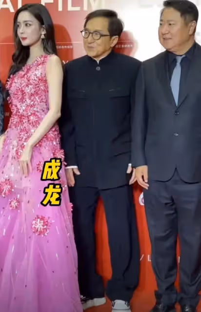 4月7日,成龍,激動發文!