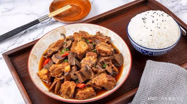愛上美食,如何做冬筍燒排骨更好吃呢?