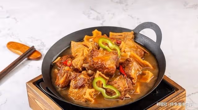 愛上美食,如何做冬筍燒排骨更好吃呢?