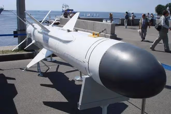 全球六大燒錢武器，第六名1分鐘燒掉2200萬，第一名1發就消耗25億