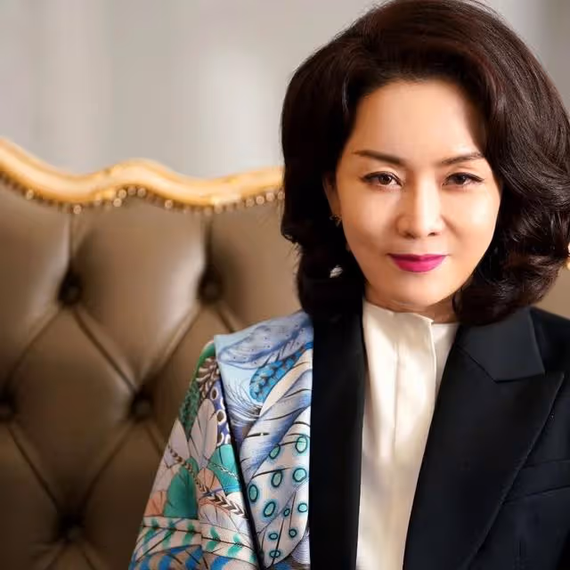 《淚之女王》的姑姑是財閥家唯一正常人：現實中深愛過但選擇不婚