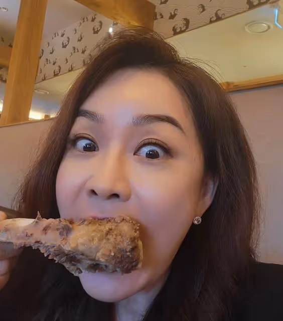 《淚之女王》的姑姑是財閥家唯一正常人：現實中深愛過但選擇不婚