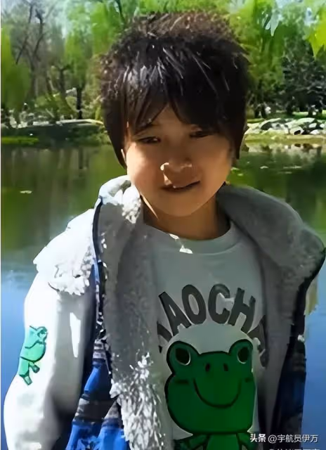 內蒙袖珍女嫁211高材生，12年堅持丁克，如今疑似家暴的她後悔嗎