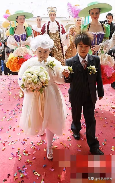 內蒙袖珍女嫁211高材生，12年堅持丁克，如今疑似家暴的她後悔嗎