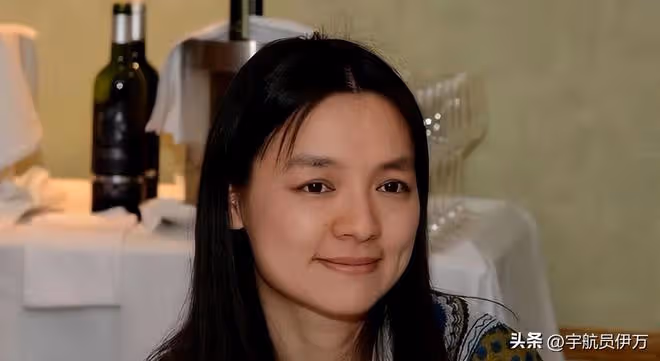 棋後諸宸：嫁卡達王室後放棄中國籍，接受一夫多妻，如今後悔嗎