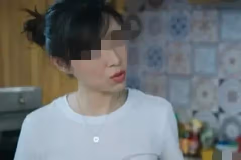 20年前,一句玩笑話我挨了一巴掌,老公和我離了婚,兒子成了仇人
