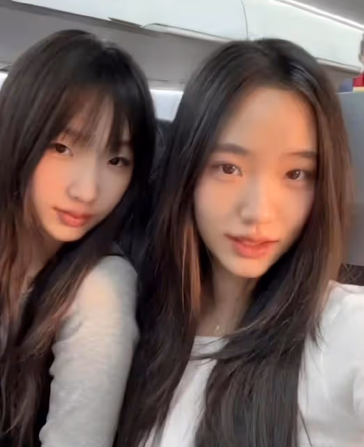 小S倆女兒近照曝光，許曦文許韶恩同框比美，顏值氣質均超媽媽