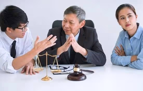 79歲母親和我生活9年，4個哥哥一文不出，48歲單身大姐：怎麼辦