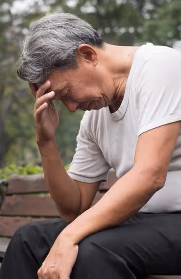 68歲的單身公公不習慣城市生活，父母出了一個好主意，一舉三得