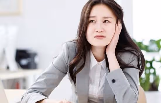 47歲離異13年的女人，任務已經完成，還應該再婚嗎？只有自己知道