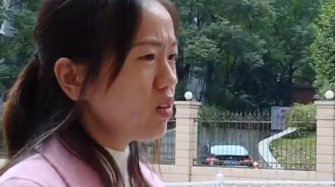 35歲少婦愛上姐夫，被人唾棄受盡屈辱：他只想快活，把我害慘了