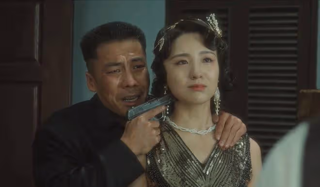 《追風者》直到林樵松撒謊騙宋美娟，宋美娟還不知，宋壽田白死了