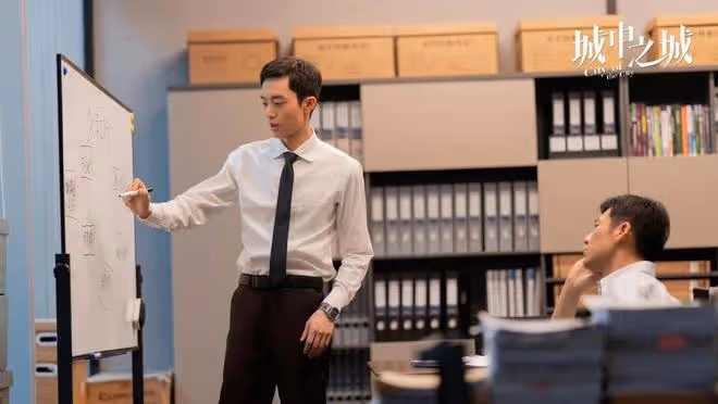 接檔《追風者》，於和偉的《城中之城》也是群像，能後來居上？