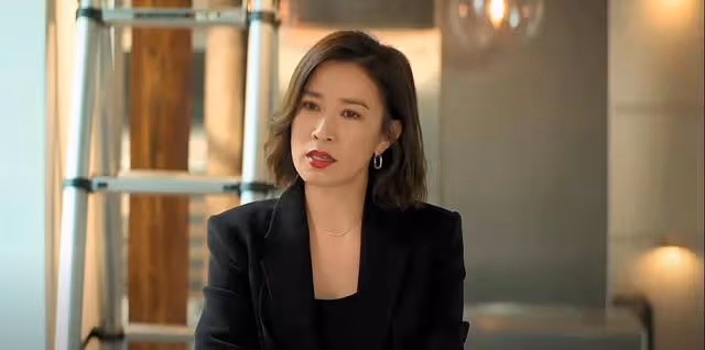 今天的她們：顧曼婷剛離婚就發現自已懷孕，為復仇決定獨自生下來