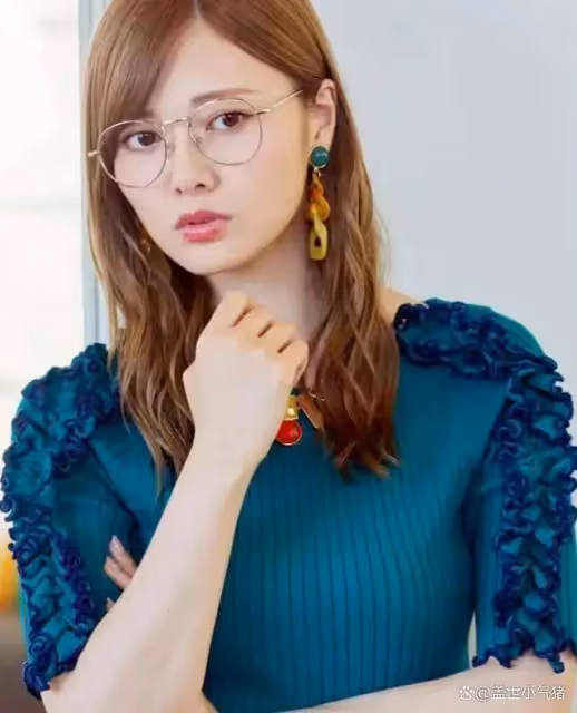 寫真炸裂全場!白石麻衣驚艷亮相;頂不住的視覺盛宴讓人瞠目結舌