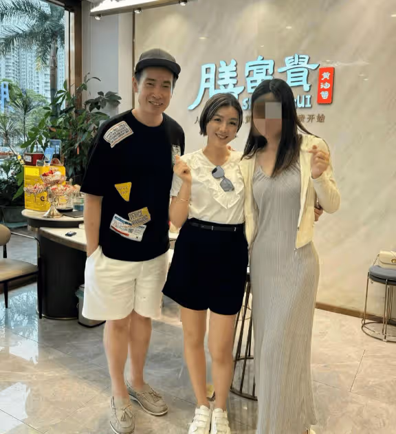 港人北上消費成風!TVB視帝與藝人太太深圳親子游被拍!