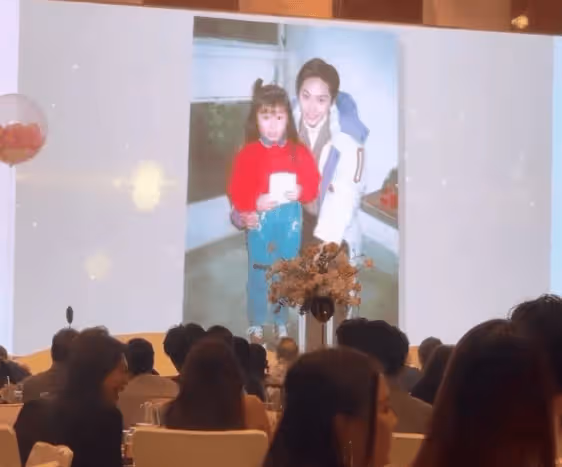 TVB前女星婚禮現場大曬與多位天王巨星合照!豪氣喝半瓶紅酒!