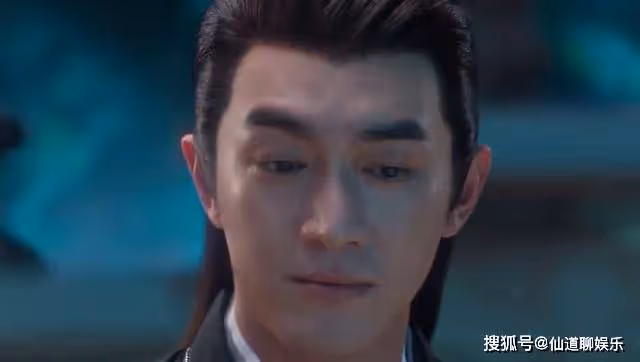 《與鳳行》看行止醉酒自虐,才懂長壽是神最毒的詛咒