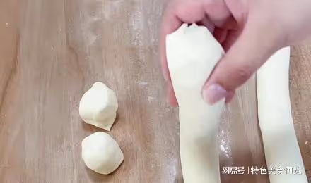 陝西人從小吃到大的【地軟包子】！薄皮大餡，香辣入味，超過癮~