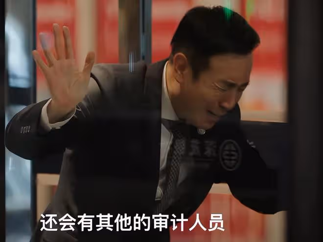 52歲於和偉和小22歲隆妮演情人，吻戲引熱議：演父女都不為過