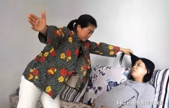女兒30歲不上班不結婚,突然懷孕,我問孩子爸是誰她卻不肯說
