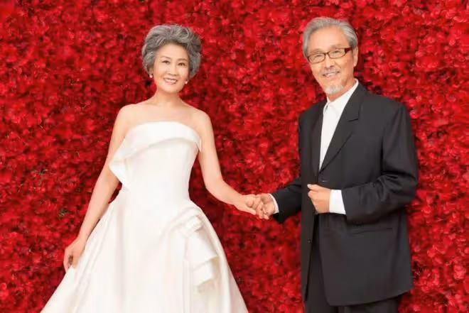 72歲奶奶穿旗袍走秀,不懼年齡活出精彩,美得讓人驚嘆