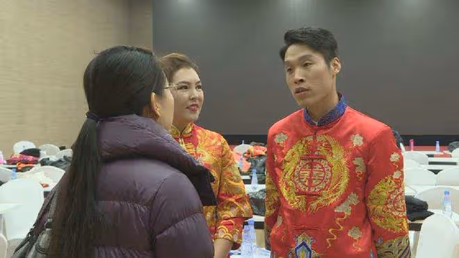 中國小伙迎娶洋媳婦,做跨國生意,家庭事業雙豐收,被稱人生贏家