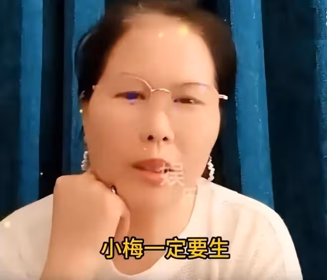 汪小菲帶未婚妻韓國旅遊,Mandy戴大鑽戒搶鏡,汪小菲貼心拿外套