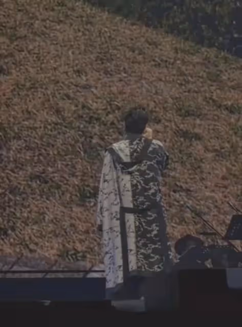 陳奕迅南京演唱會被觀眾豎中指！生氣背對觀眾演唱，觀眾直呼退票