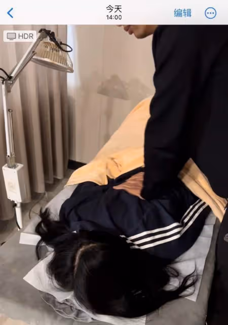女歌手自曝正骨被侵犯！多次被觸碰隱私部位，畫面曝光引熱議！
