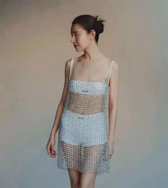 又瘦又黑的董潔算不算頂級美人，看她和高圓圓周迅的合照就知道了