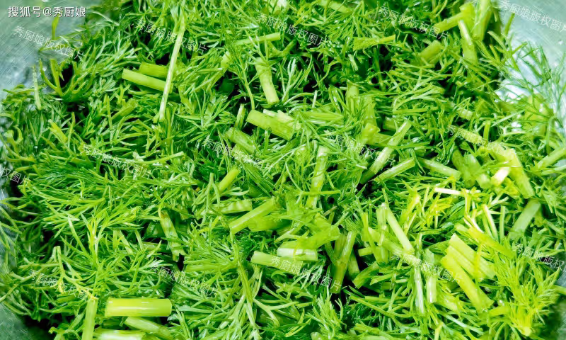 春天,香椿韭菜靠邊站,遇到這菜別手軟,鮮嫩營養,女性更要多吃