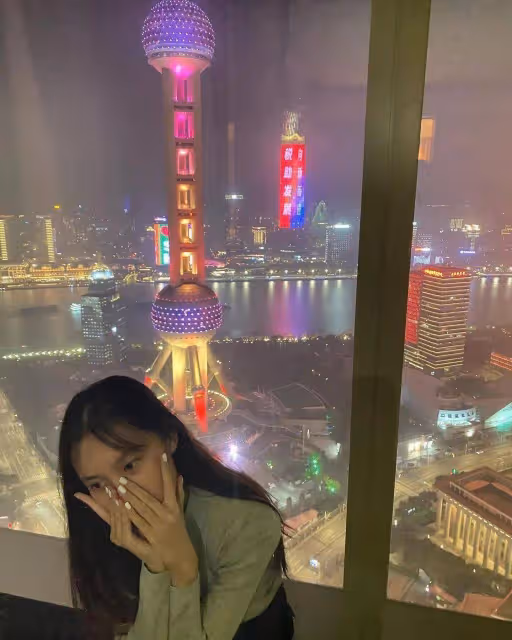 54歲前TVB一線花旦舉家游上海!女兒14歲亭亭玉立有意拍戲!