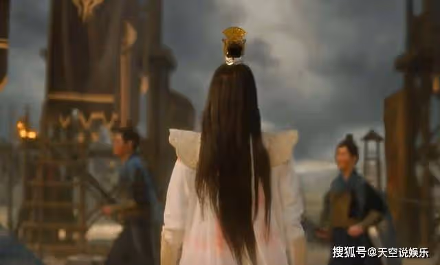 《與鳳行》拂容君棄醫從武的那一刻起,天君之路就已經鋪好了