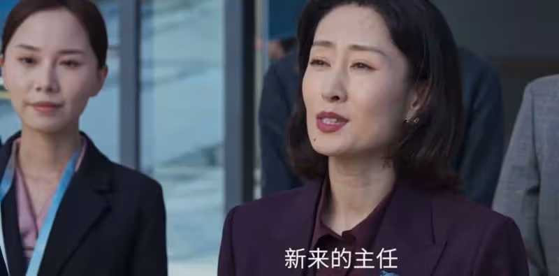 《手術直播間》:頂著面癱臉卻要演「醫生」,誰的審美出了問題?