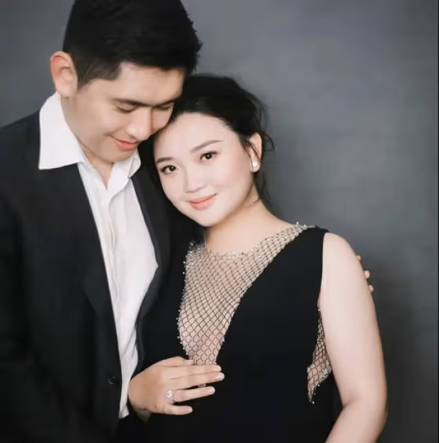恭喜!香港百億名媛李嘉穎產子,和帥氣老公結婚六年連生三個兒子