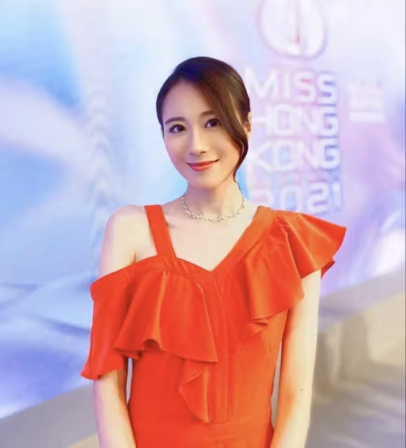 恭喜!TVB高顏值人氣女星王菲戀情曝光,戀上唱片公司太子爺