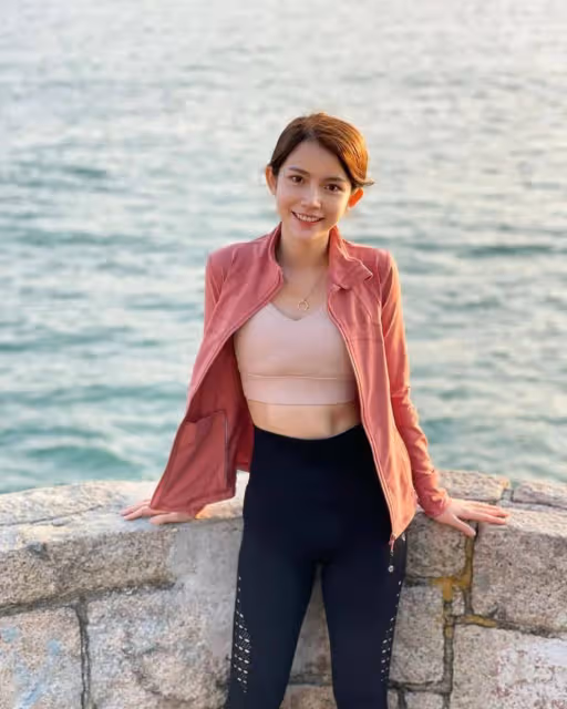 28歲TVB小花生日收百朵玫瑰!曾被指與男上司發展戀情