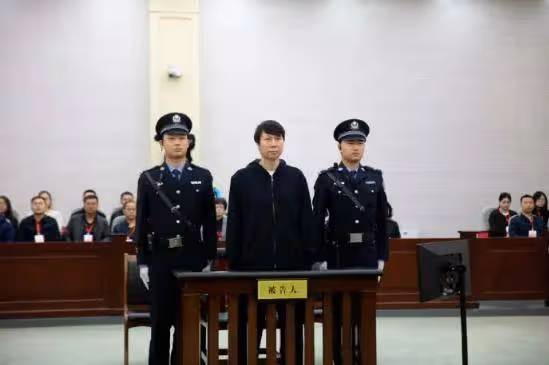 前國足主帥李鐵落網細節曝光:上課僅5分鐘被帶走