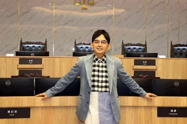 劈腿性侵戀童曝光!富家千金自曝17歲遭黃子佼糟蹋