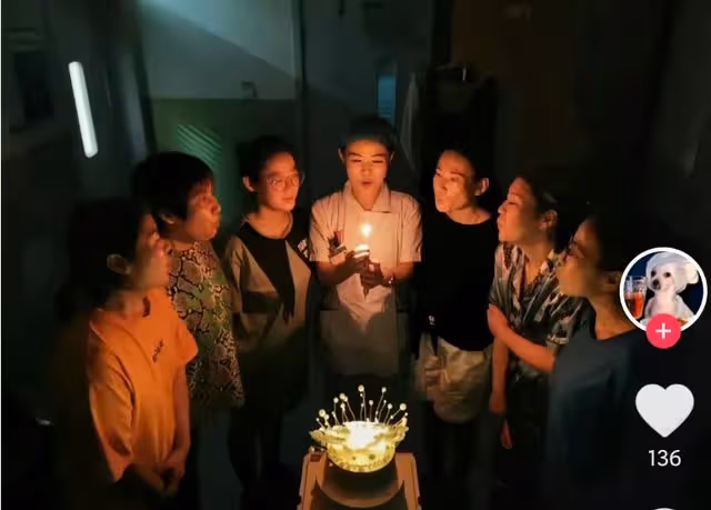 痛心!兒科護士長高芝去世,年僅30齣頭,死因是職業暴露!