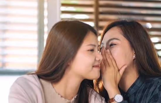 在家帶孩子的女人，會不會給丈夫戴綠帽？5個女人說出大實話