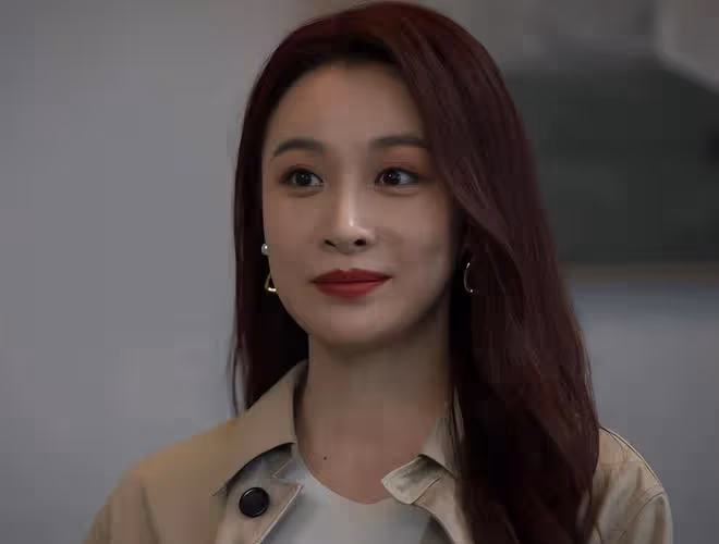 女演員長相很重要，《城中之城》30歲隆妮出場，才明白人間尤物