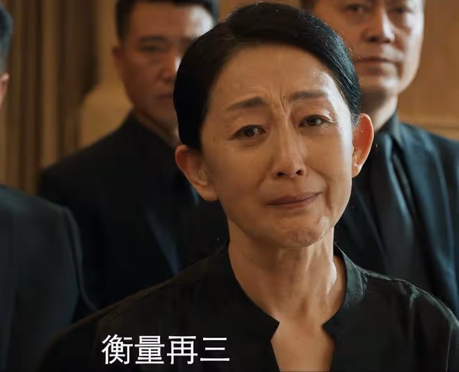 女演員長相很重要，《城中之城》30歲隆妮出場，才明白人間尤物