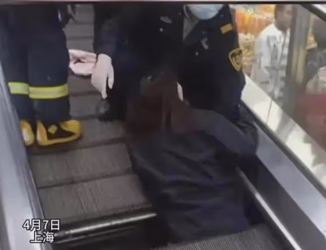 電梯「吞人」事件後續：涉事商場老闆發聲，商場或無需擔責！