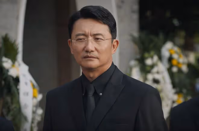 《城中之城》直到謝致遠知道周琳是蘇見仁的人，才知自己被利用了