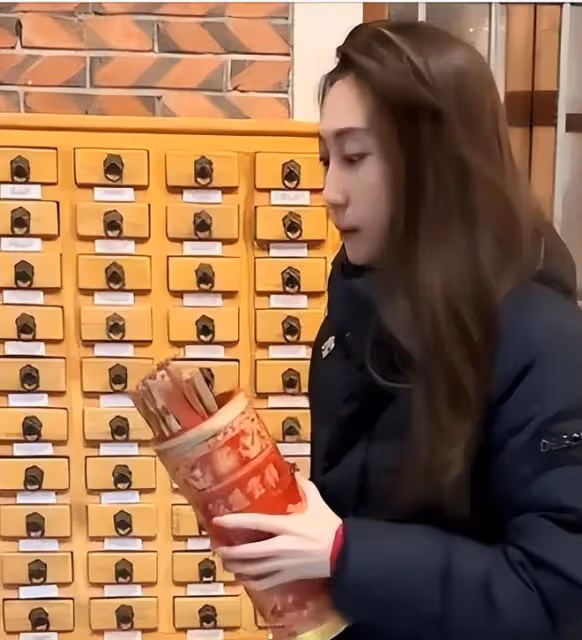 央視辭職6個月收入為負數，很是後悔，水亦詩：我暫時先回北京了