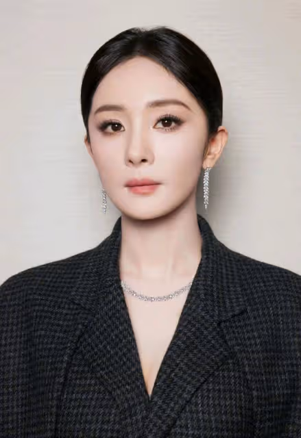 追風者張天陽:再出佳作!合作頂流楊冪,陣容天花板級別,愛了