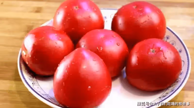 買西紅柿時,遇到「這5種」再便宜也不能買,看完記得告訴家裡人