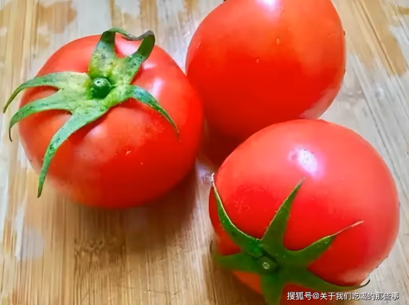 買西紅柿時,遇到「這5種」再便宜也不能買,看完記得告訴家裡人